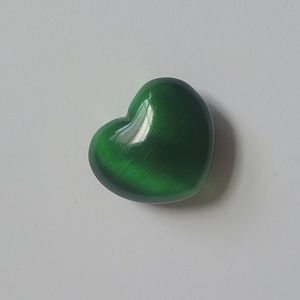 Green Cat's Eye Heart